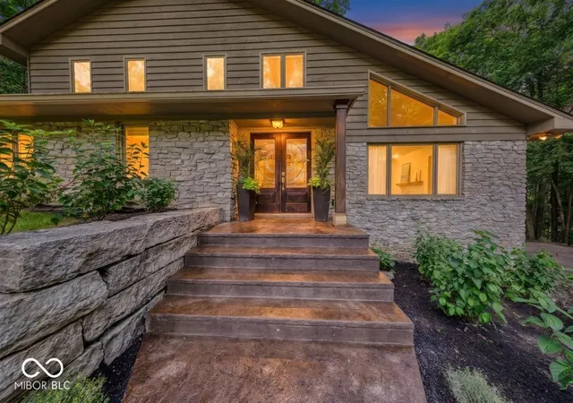 1st image of 12 Mill Run Ct, Fishers, IN 46038 | MLS# 22112598