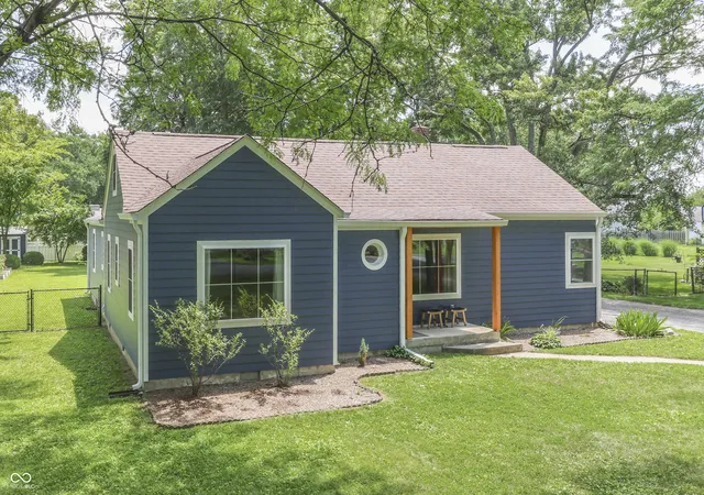 Photo 2 of Single family home for sale at 1005 N Center Dr, Indianapolis, IN 46224 | MLS# 22112600 | Listing updated on 2026-08-27