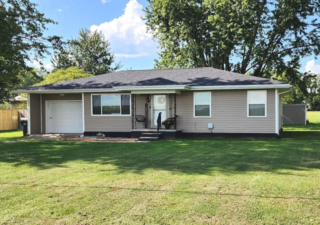 Photo 1 of Sale Pending at 5080 E Us Hwy 50, Seymour, IN 47274 | MLS# 22112621 | Listing updated on 2026-09-23