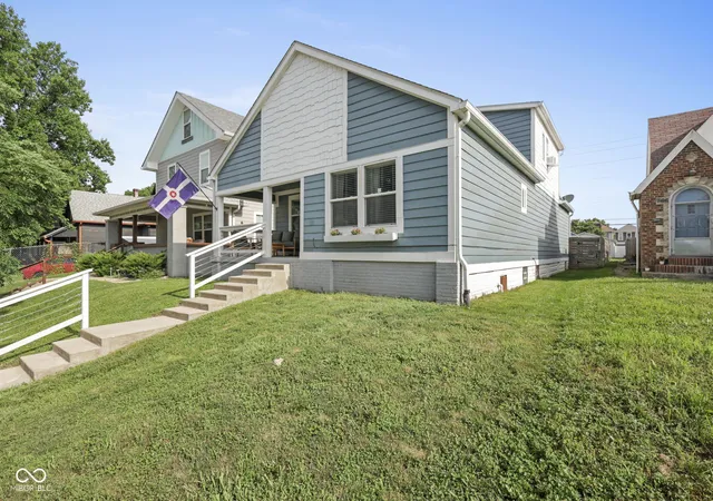 Photo 4 of Single family home for sale at 736 Lincoln St, Indianapolis, IN 46203 | MLS# 22112625 | Listing updated on 2026-09-11