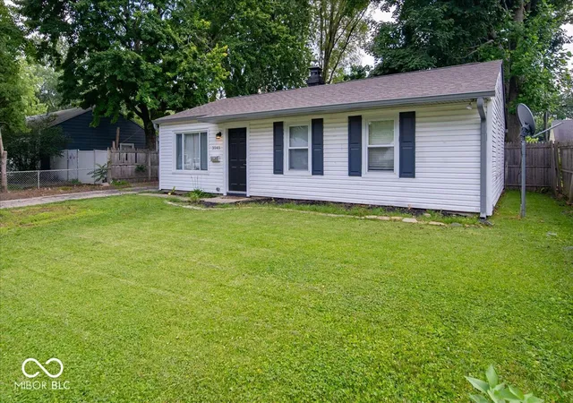 3rd image of 3545 Brewer Dr, Indianapolis, IN 46222 | MLS# 22112636