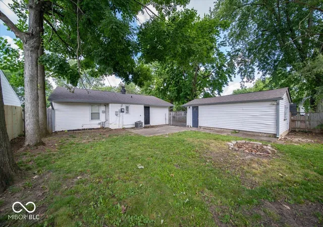 5th image of 3545 Brewer Dr, Indianapolis, IN 46222 | MLS# 22112636