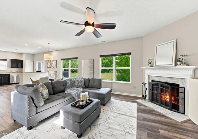 4th image of 6562 Clary Circle Dr, Greenwood, IN 46143 | MLS# 22112640
