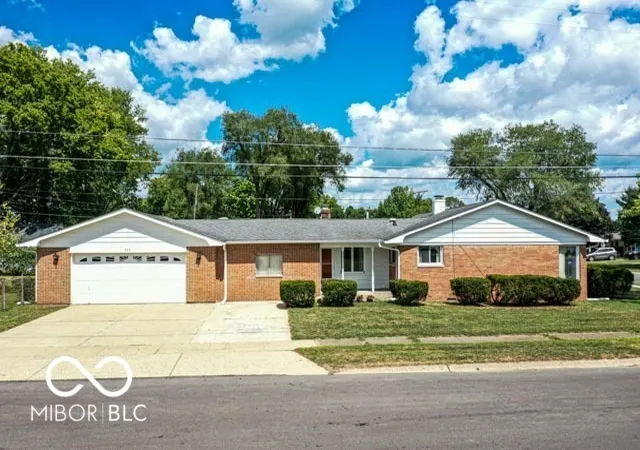 1st image of 432 W Park Dr, Edinburgh, IN 46124 | MLS# 22112642