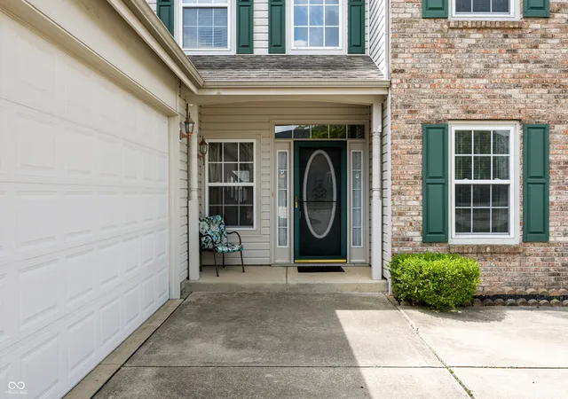 Photo 4 of Single Family Residence at 12661 Brookhaven Dr, Fishers, IN 46037 | MLS# 22112643 | | Sold on 2026-08-10