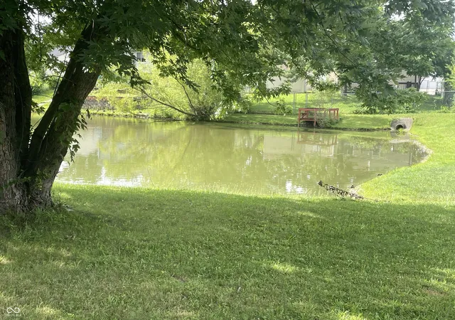 2nd image of 1377 Westridge Ct, Greenwood, IN 46142 | MLS# 22112650