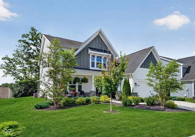 Photo 2 of Single family home for sale at 6529 Eagles Nest Ln, Mc Cordsville, IN 46055 | MLS# 22112662 | Listing updated on 2026-07-24