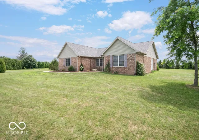 Photo 3 of Sale Pending at 5307 W Division Rd, Tipton, IN 46072 | MLS# 22112669 | Listing updated on 2026-09-02