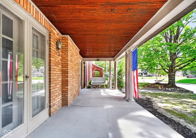 Homes for sale in Indianapolis, IN | 5548 Broadway St, Indianapolis, IN 46220 | MLS# 22112684