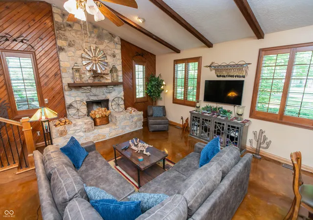 Photo 4 of Single family home for sale at 6553 Lana Ct E, New Palestine, IN 46163 | MLS# 22112692 | Listing updated on 2026-09-21