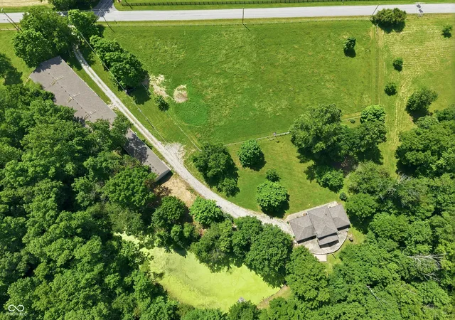 Photo 2 of Single family home for sale at 7334 N County Rd 600 E, Bainbridge, IN 46105 | MLS# 22112737 | Listing updated on 2026-09-20