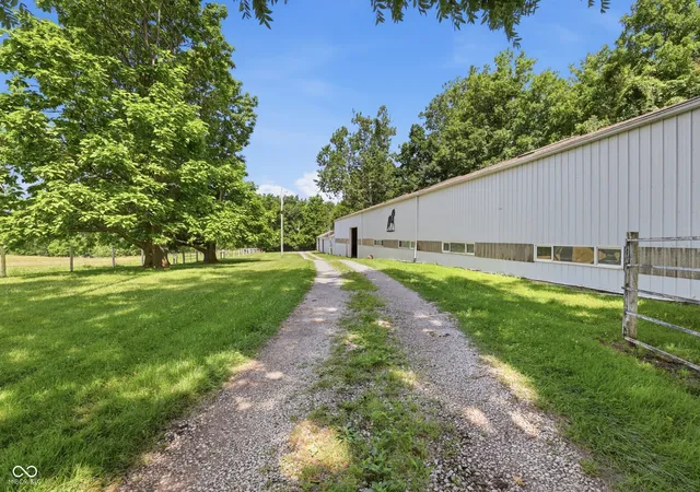 3rd image of 7334 N County Road 600 E, Bainbridge, IN 46105 | MLS# 22112737