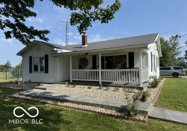 Homes for sale in New Castle, IN | 520 W County Road 400 S, New Castle, IN 47362 | MLS# 22112738