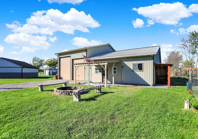 4th image of 940 W 1090 N, Fountaintown, IN 46130 | MLS# 22112747