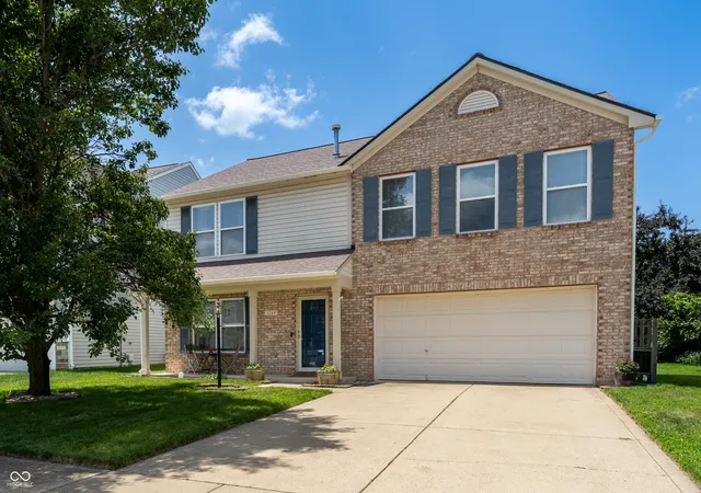 2nd image of 3244 Rolling Hill Dr, Columbus, IN 47201 | MLS# 22112750