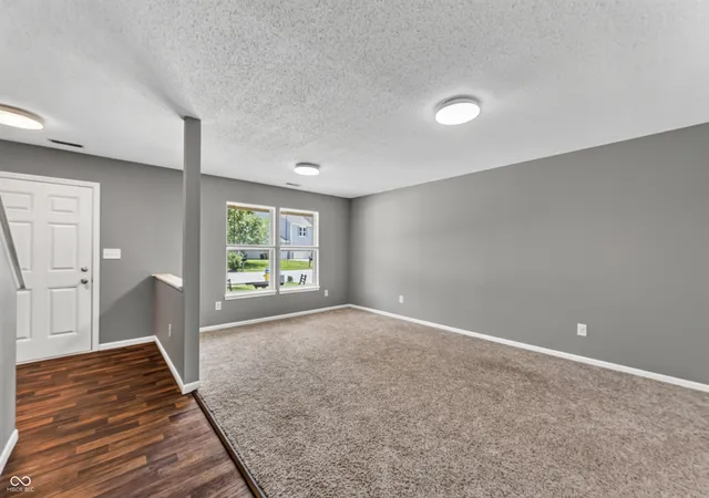 5th image of 3244 Rolling Hill Dr, Columbus, IN 47201 | MLS# 22112750