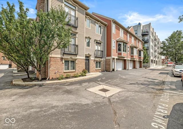 45th image of 525 Allard Pl #7, Indianapolis, IN 46202 | MLS# 22112773