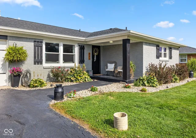 2nd image of 540 N Meridian Rd, Greenfield, IN 46140 | MLS# 22112786