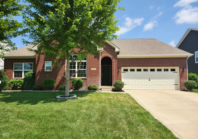 1st image of 16226 Larimar Dr, Noblesville, IN 46060 | MLS# 22112787