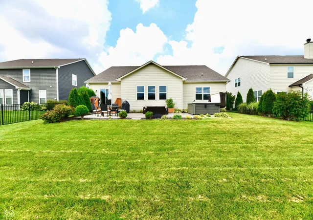 36th image of 16226 Larimar Dr, Noblesville, IN 46060 | MLS# 22112787