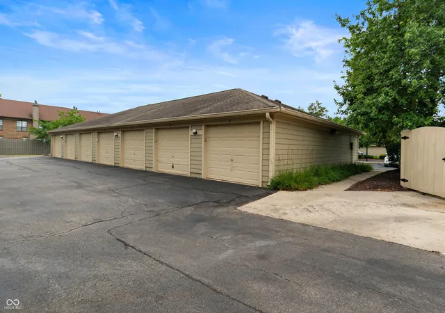 Photo 2 of Condo for sale at 8820 Yardley Ct #APT 207, Indianapolis, IN 46268 | MLS# 22112798 | Listing updated on 2026-09-02