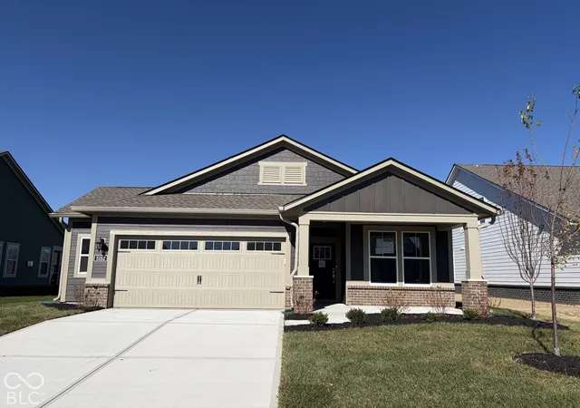 Photo 1 of Single family home for sale at 5152 Huntersfield Ln, Avon, IN 46123 | MLS# 22112833 | Listing updated on 2026-10-27