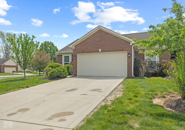 2nd image of 556 Dylan Dr, Avon, IN 46123 | MLS# 22112836