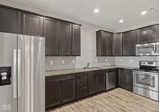 4th image of 556 Dylan Dr, Avon, IN 46123 | MLS# 22112836