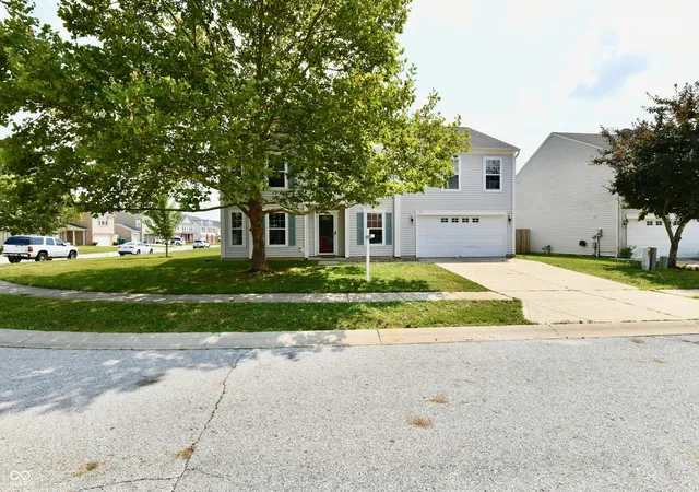 3rd image of 1377 Fortner Dr, Indianapolis, IN 46231 | MLS# 22112838