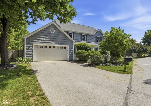 Photo 2 of Condo for sale at 3306 Bay Rd S Dr, Indianapolis, IN 46240 | MLS# 22112854 | Listing updated on 2026-08-26