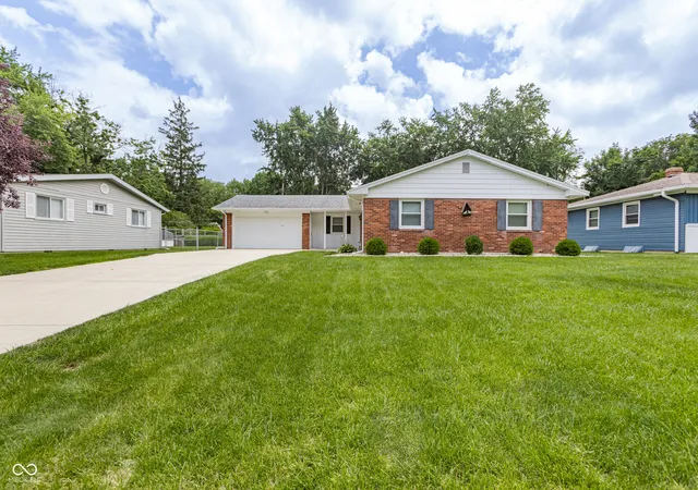 1st image of 920 Shellbark Rd, Anderson, IN 46011 | MLS# 22112858