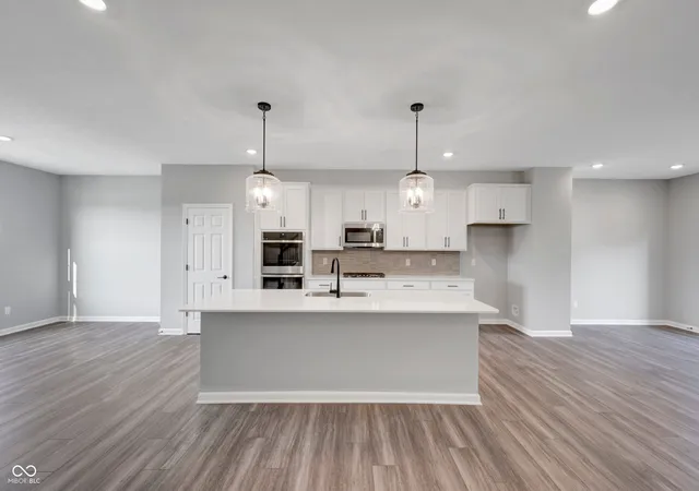 Photo 4 of Sale Pending at 5704 Boynton Dr, Noblesville, IN 46062 | MLS# 22112870 | Listing updated on 2026-09-21