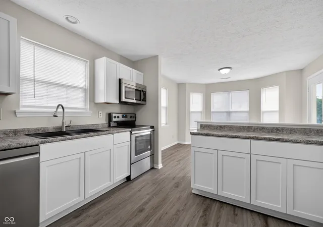 Photo 3 of Single family home for sale at 1219 E Mckay Rd, Shelbyville, IN 46176 | MLS# 22112892 | Listing updated on 2026-09-30