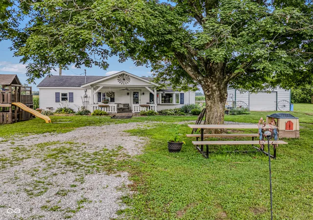 2nd image of 5653 S Jonesville, Columbus, IN 47201 | MLS# 22112912