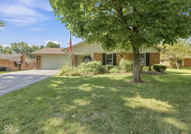 Photo 2 of Single family home for sale at 1503 Sandi Dr, Indianapolis, IN 46260 | MLS# 22112917 | Listing updated on 2026-09-12