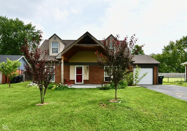 Homes for sale in Whiteland, IN | 259 Forum Dr, Whiteland, IN 46184 | MLS# 22112926