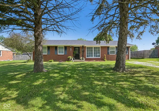 1st image of 1304 Factory St, Frankton, IN 46044 | MLS# 22112927