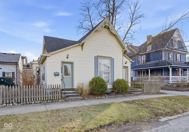 Homes for sale in Lebanon, IN | 209 W North St, Lebanon, IN 46052 | MLS# 22112934