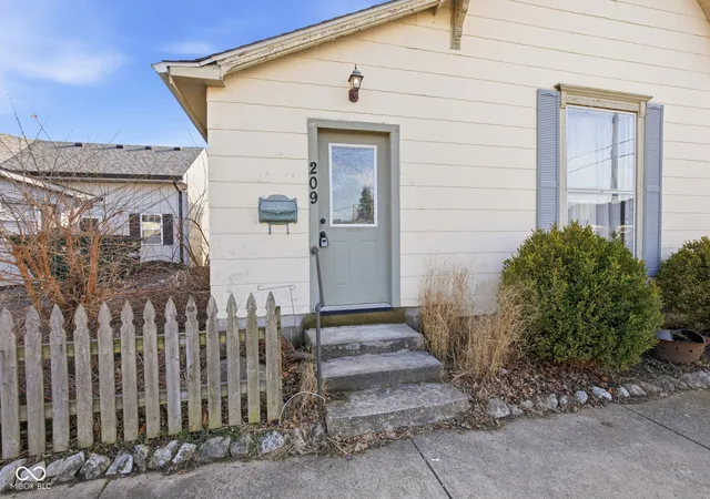 Homes for sale in Lebanon, IN | 209 W North St, Lebanon, IN 46052 | MLS# 22112934