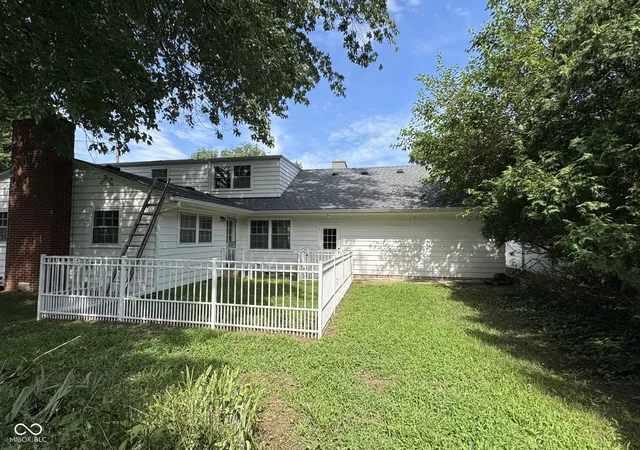 3rd image of 313 S 32Nd St, Terre Haute, IN 47803 | MLS# 22112938