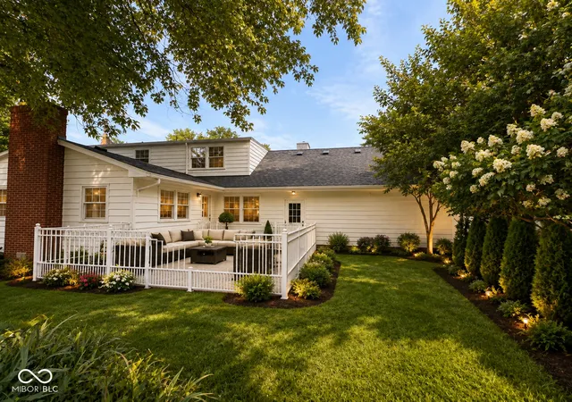 Photo 3 of Sale Pending at 313 S 32nd Street, Terre Haute, IN 47803 | MLS# 22112938 | Listing updated on 2026-08-28