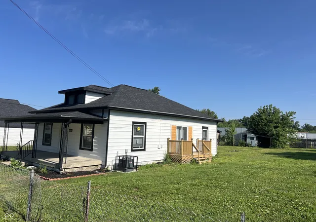 Homes for sale in Indianapolis, IN | 2202 Barrett Ave, Indianapolis, IN 46221 | MLS# 22112940