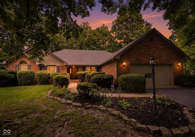 1st image of 1239 S Peace St, Greenfield, IN 46140 | MLS# 22112959
