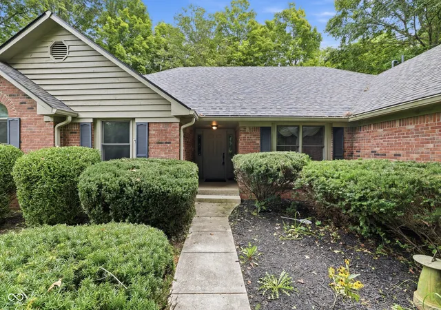 2nd image of 1239 S Peace St, Greenfield, IN 46140 | MLS# 22112959