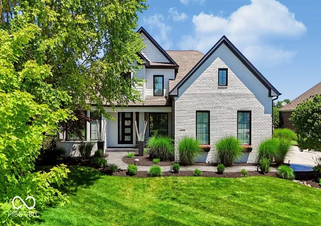 2nd image of 4438 Hickory Grove Blvd, Greenwood, IN 46143 | MLS# 22112963