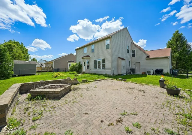 42nd image of 511 Georgetown Rd, Greenwood, IN 46142 | MLS# 22112971