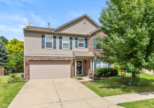 1st image of 2111 Shadowbrook Dr, Plainfield, IN 46168 | MLS# 22112979