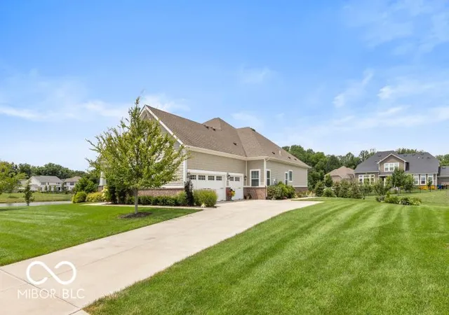 4th image of 10732 Flat Fork Dr, Fishers, IN 46040 | MLS# 22112980