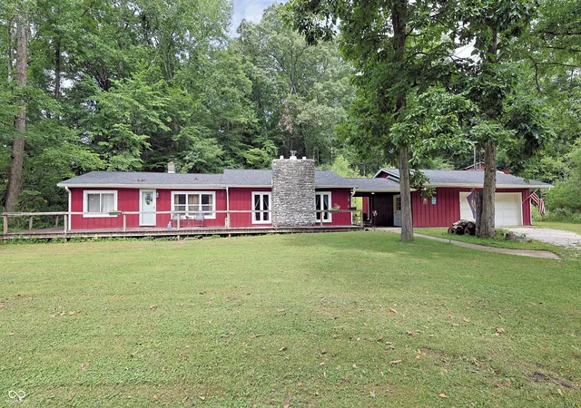 Homes for sale in Morgantown, IN | 6660 N Railroad Rd, Morgantown, IN 46160 | MLS# 22112994