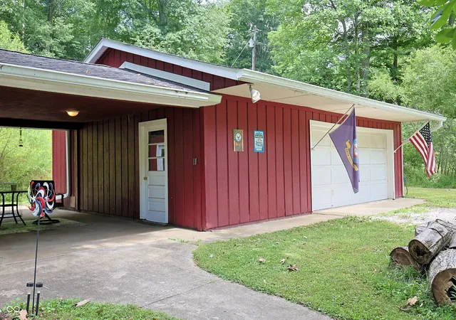 Photo 4 of Single family home for sale at 6660 N Railroad Rd, Morgantown, IN 46160 | MLS# 22112994 | Listing updated on 2026-08-19